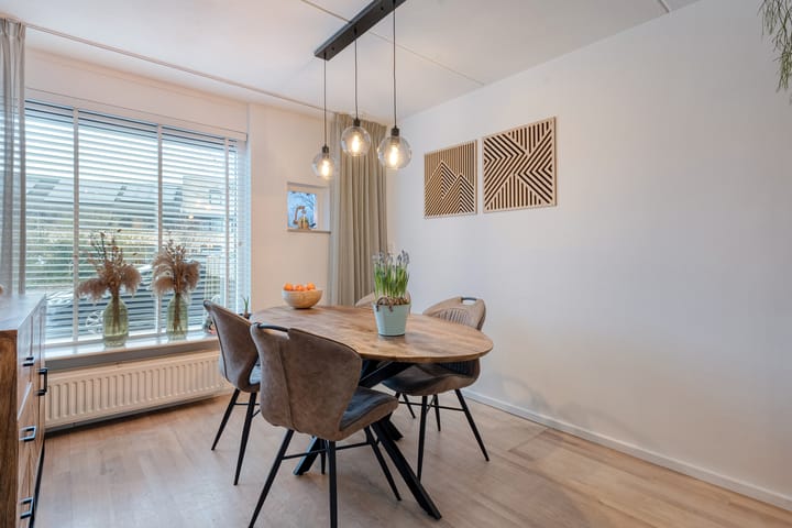 Foto 4 van Van Damstraat 3