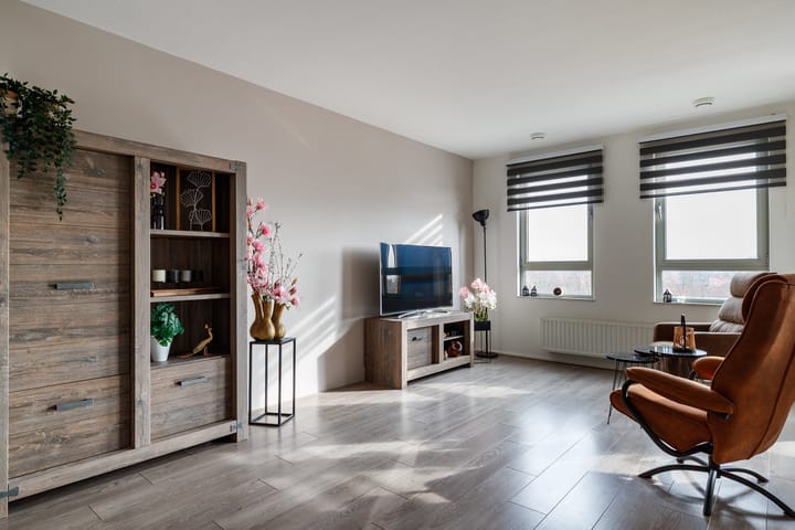 Photo 3 of Van Hoornekade 3-A