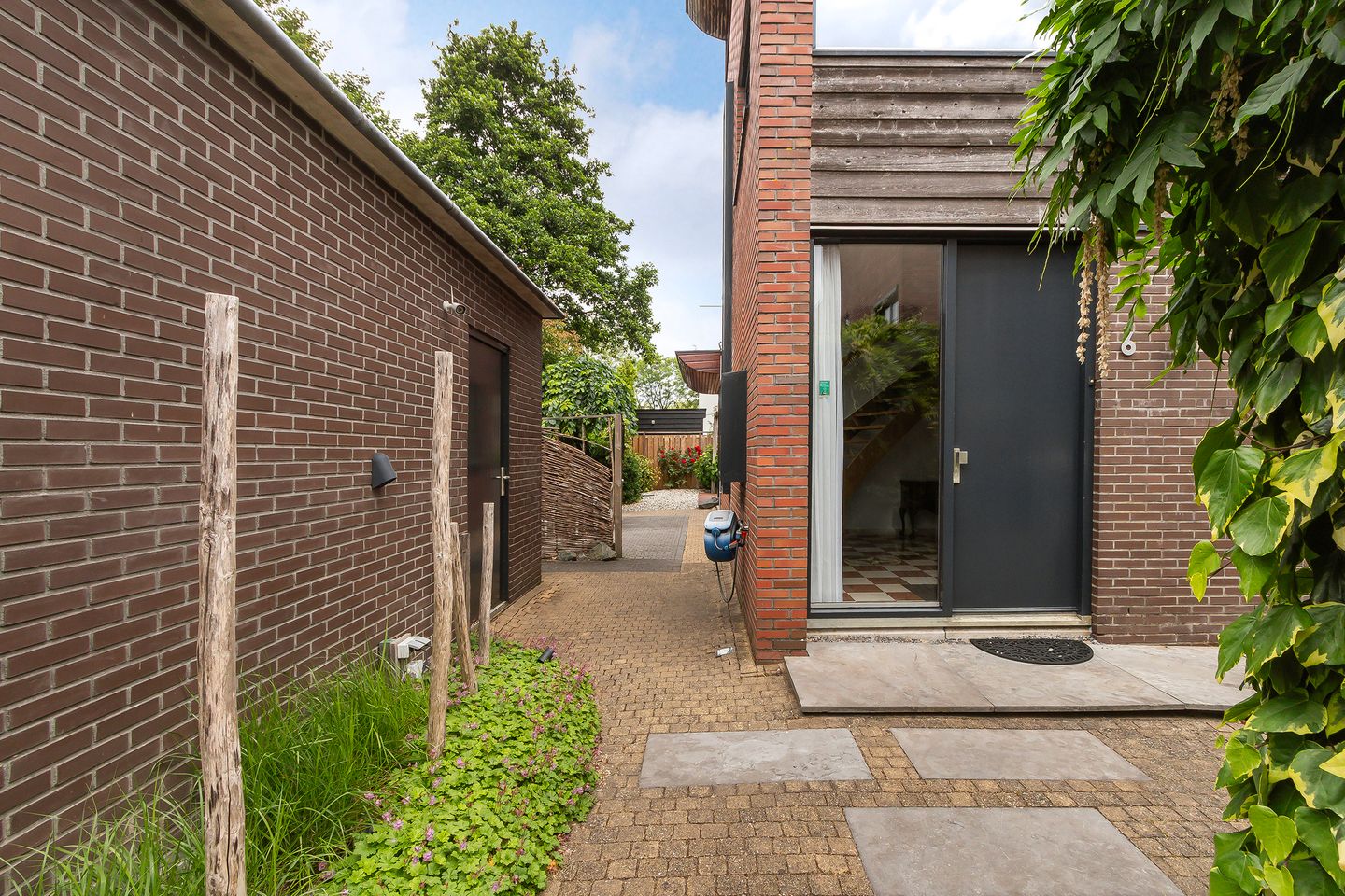 Foto 5 van Mohammed Roemhof 6