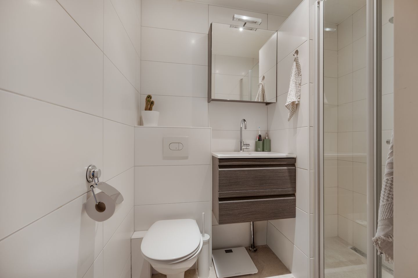 Foto 14 van Haagplein 81