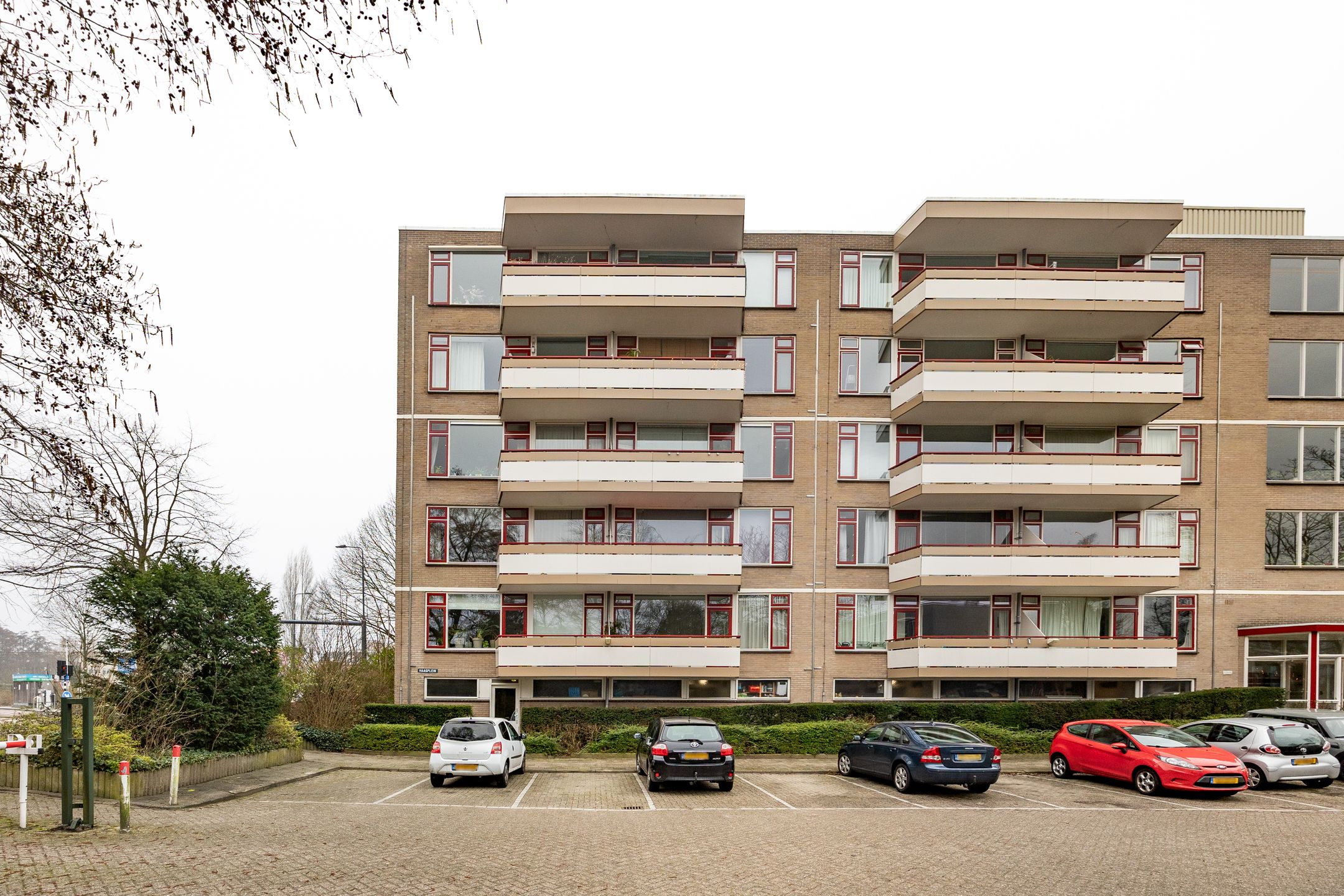 Foto 21 van Haagplein 81