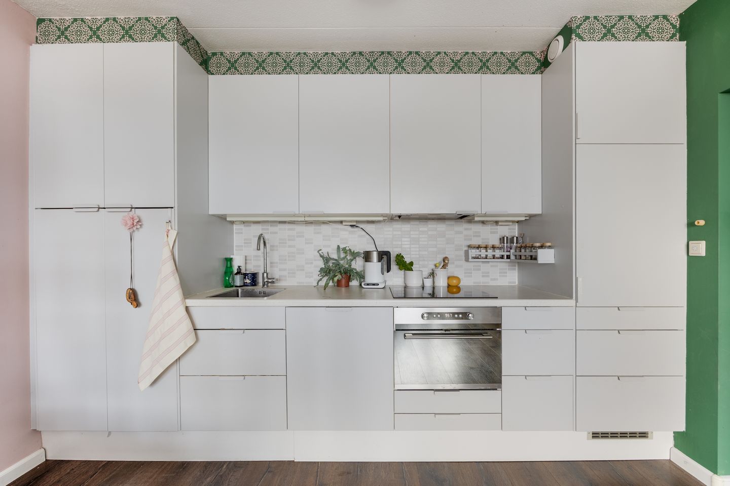 Foto 10 van Haagplein 81