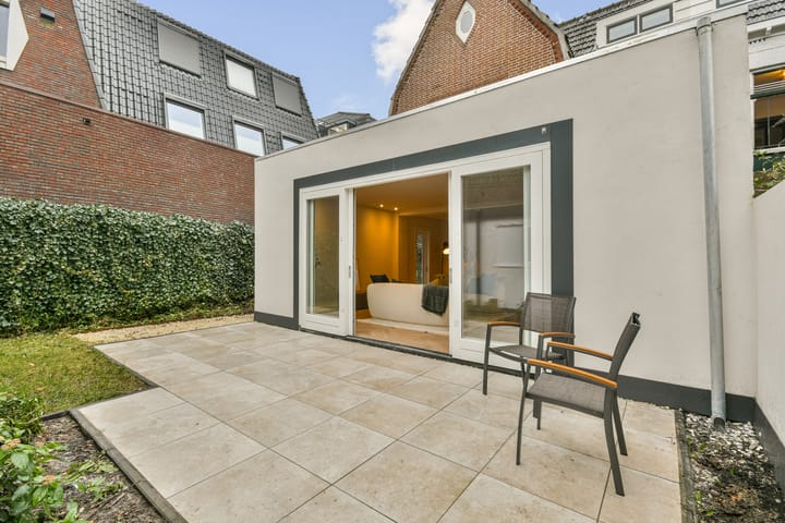 Photo 10 of Dokter van Peltlaan 10