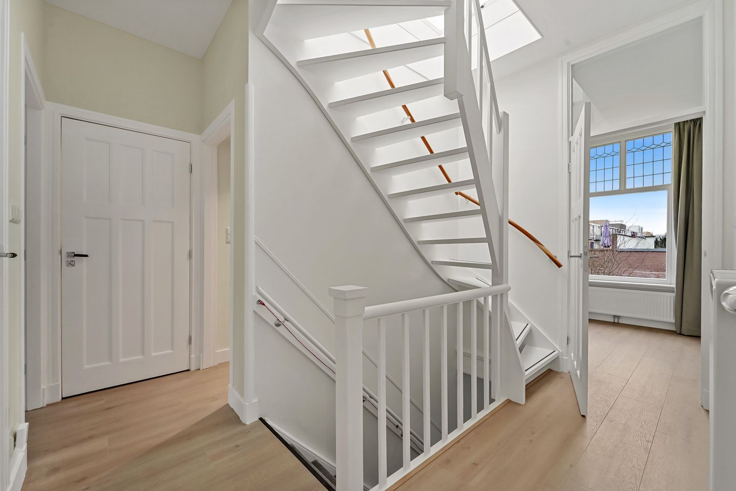 Photo 14 of Hendrik Zwaardecroonstraat 221