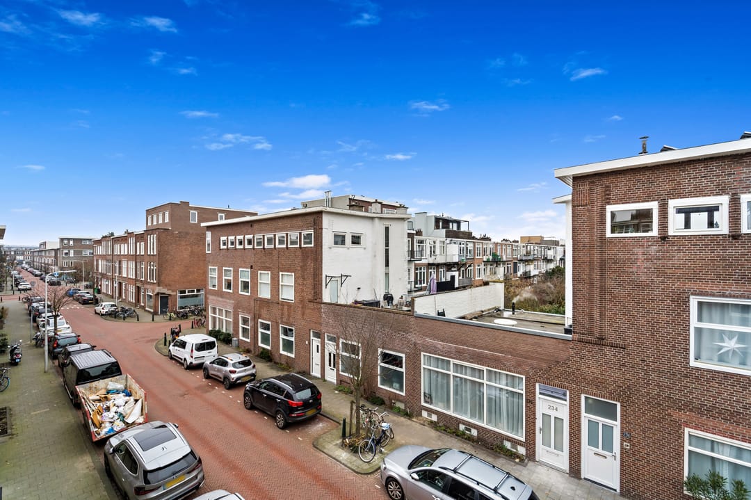 Photo 28 of Hendrik Zwaardecroonstraat 221