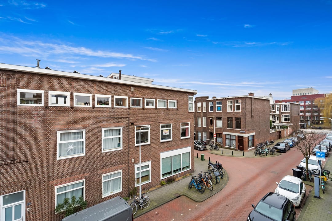 Photo 31 of Hendrik Zwaardecroonstraat 221