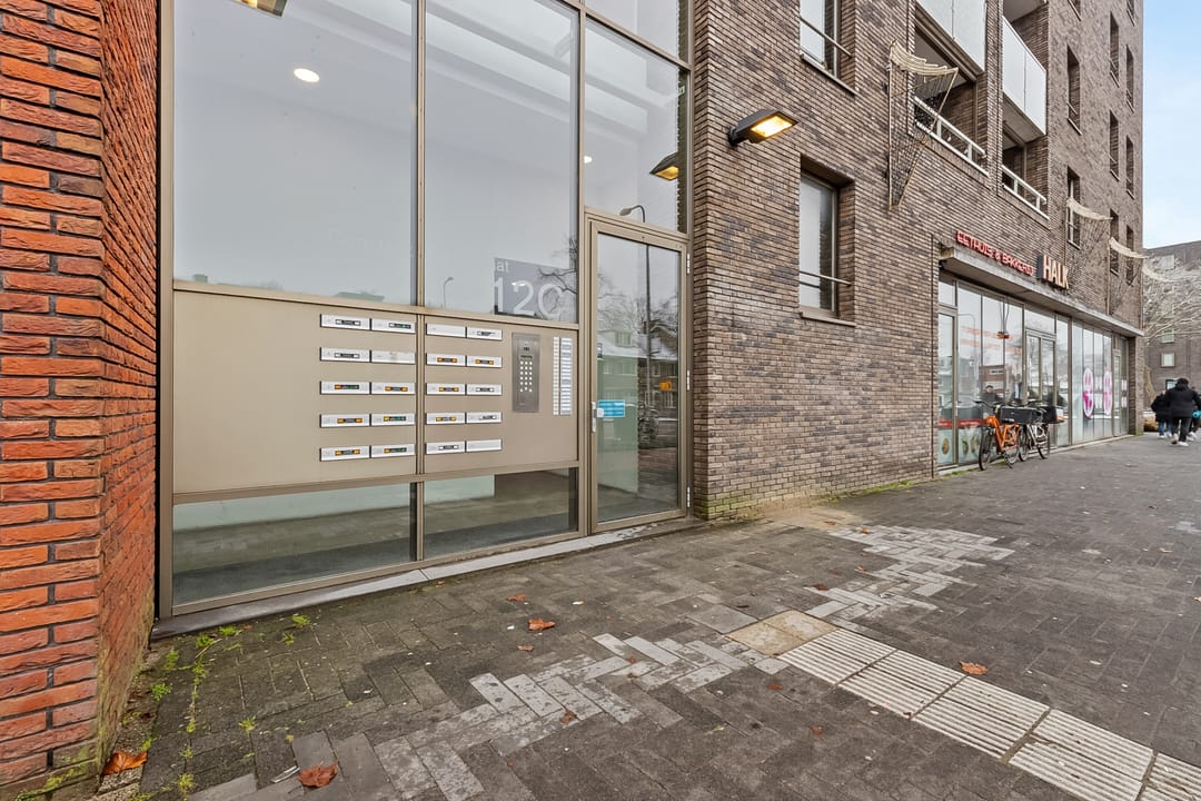 Photo 2 of Constant Erzeijstraat 8-C