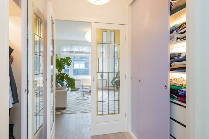 Photo 9 of Lucellestraat 26-2