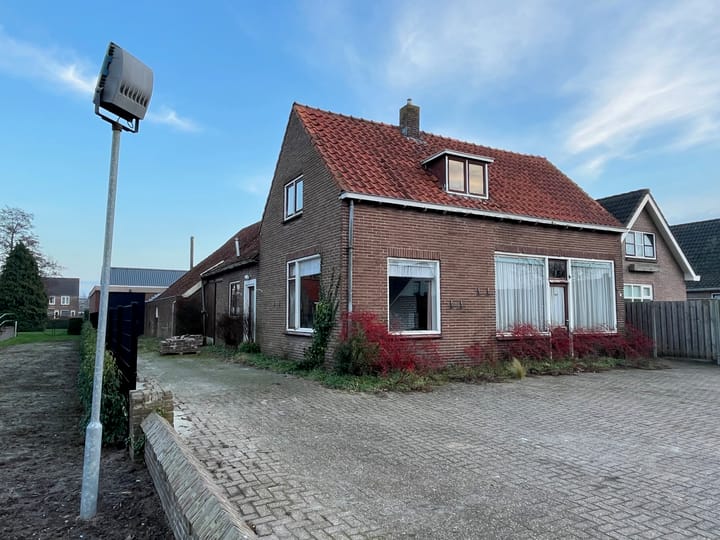 Photo 2 of Dorpsstraat 27