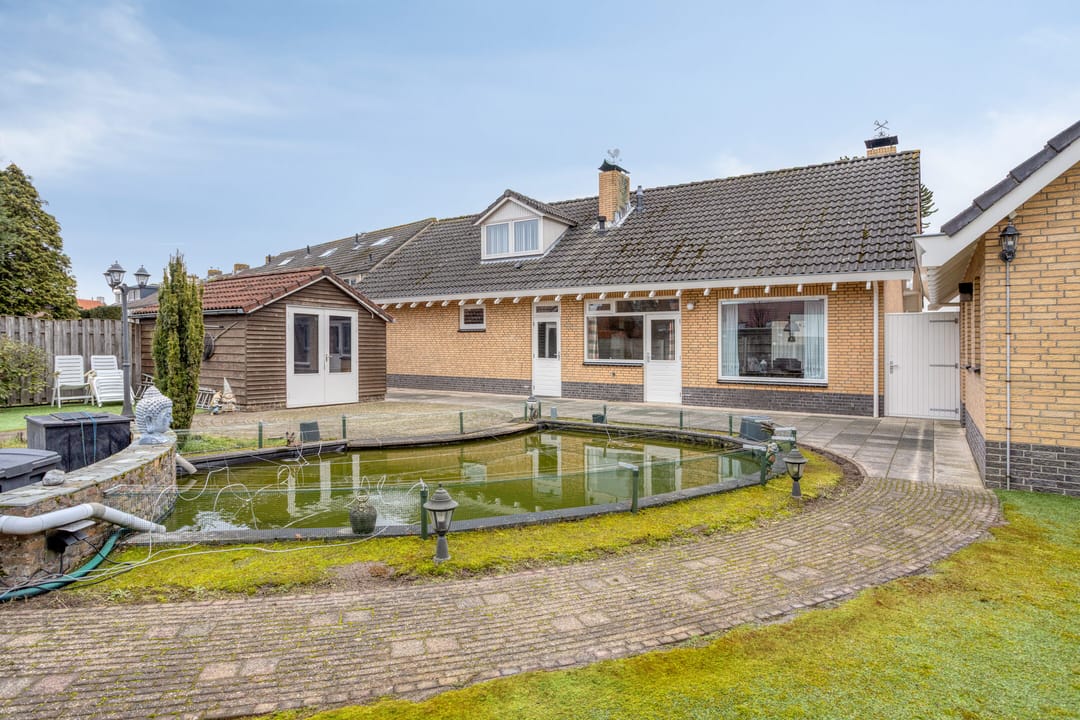 Photo 38 of Pastoor Kuijpersstraat 3