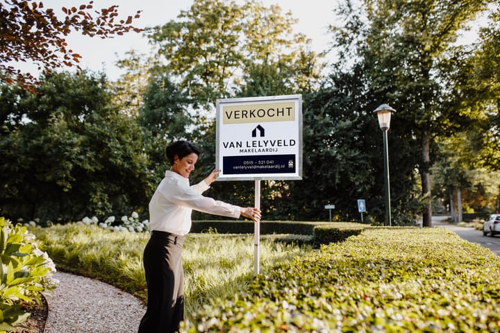 A promotional picture for the office