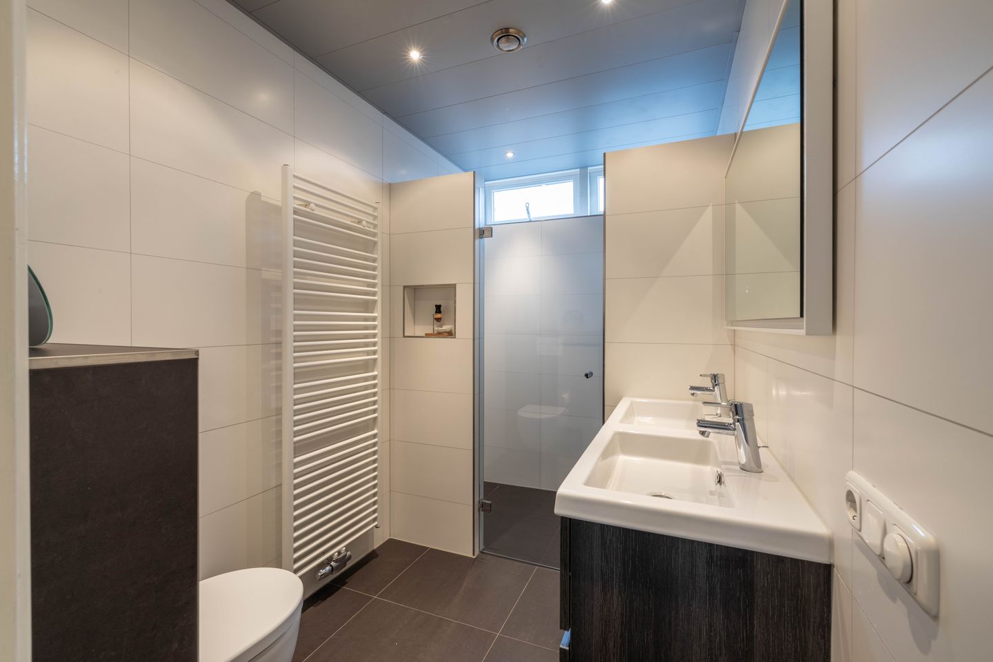 Foto 4 van Borg Piloursema 5