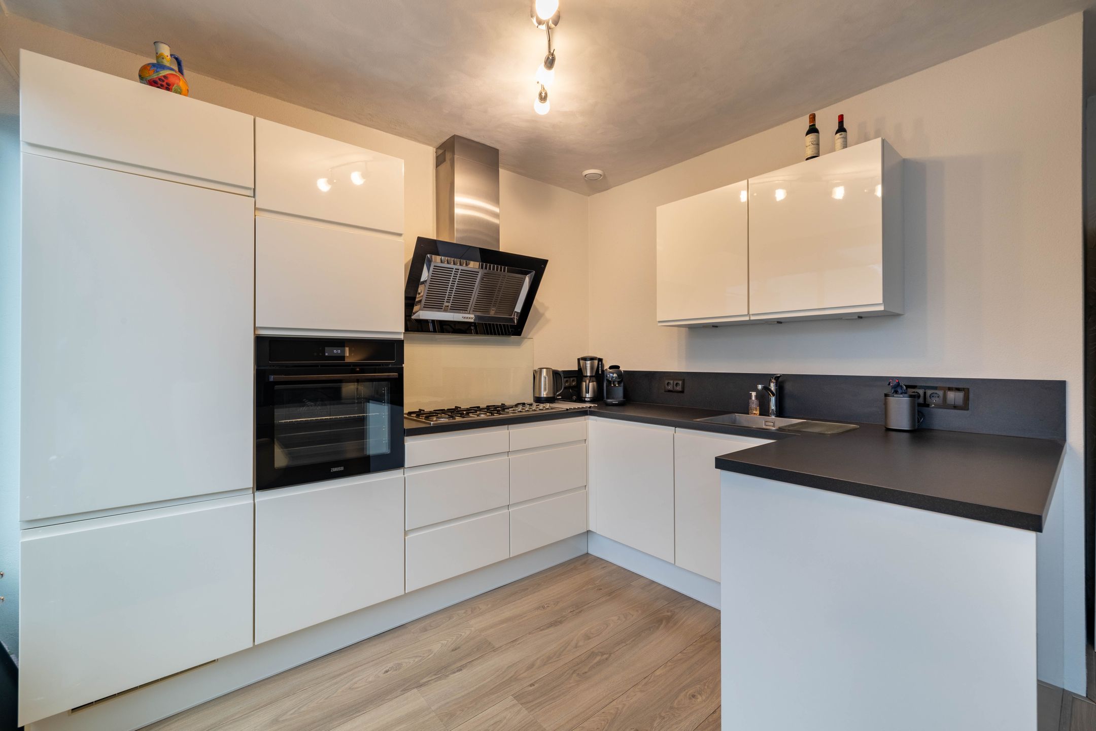 Foto 12 van Borg Piloursema 5