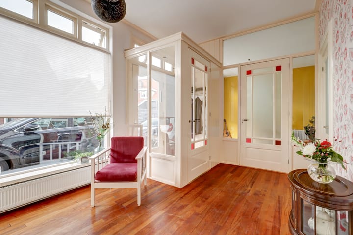 Photo 2 of Zwedeweg 30