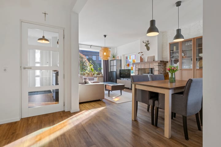 Photo 2 of Doctor Poelsstraat 13