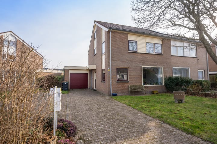 Foto 2 van Strijbosstraat 36