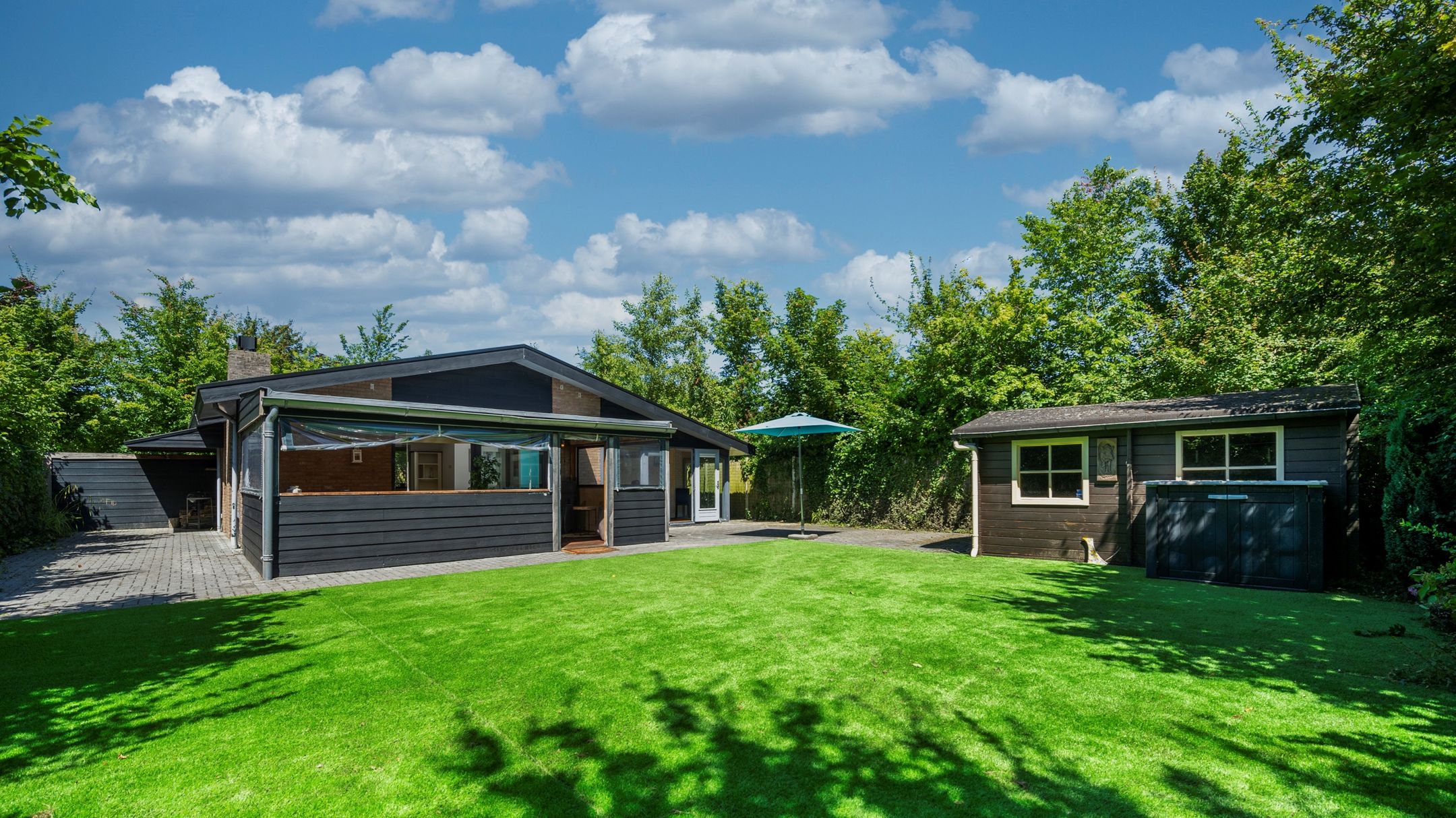 3-bedroom freehold villa in Ouwerkerk — photo 2 of 5