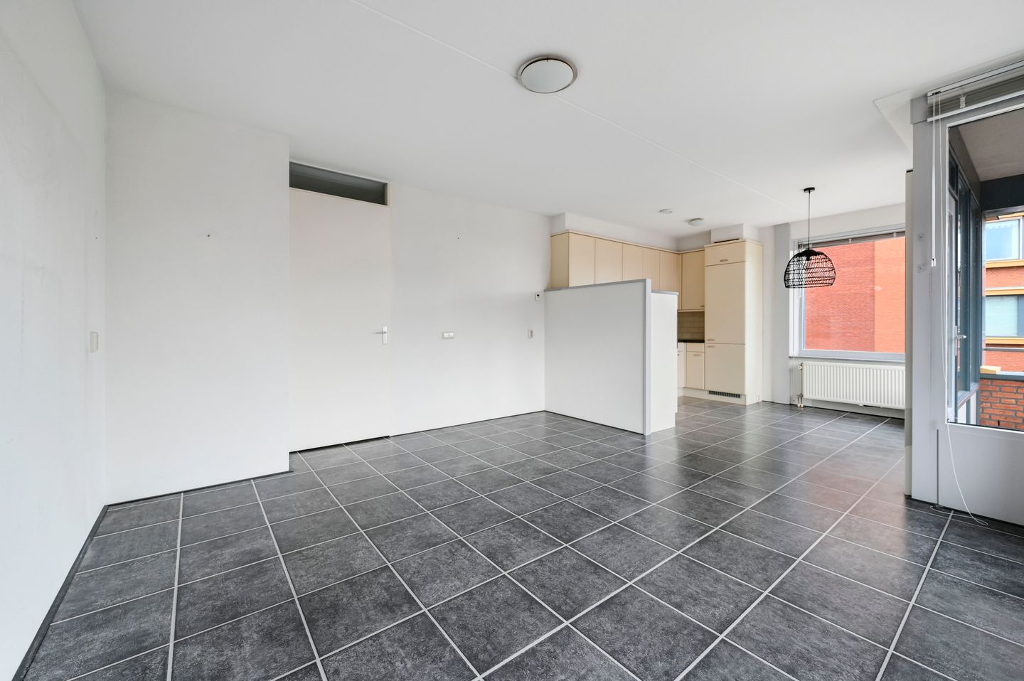 Photo 4 of Diepenbrockstraat 1