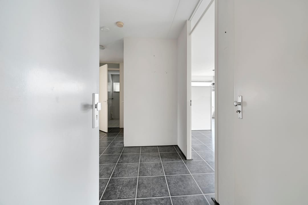 Photo 8 of Diepenbrockstraat 1