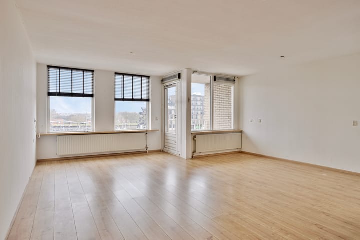 Photo 2 of Blauwedijk 53