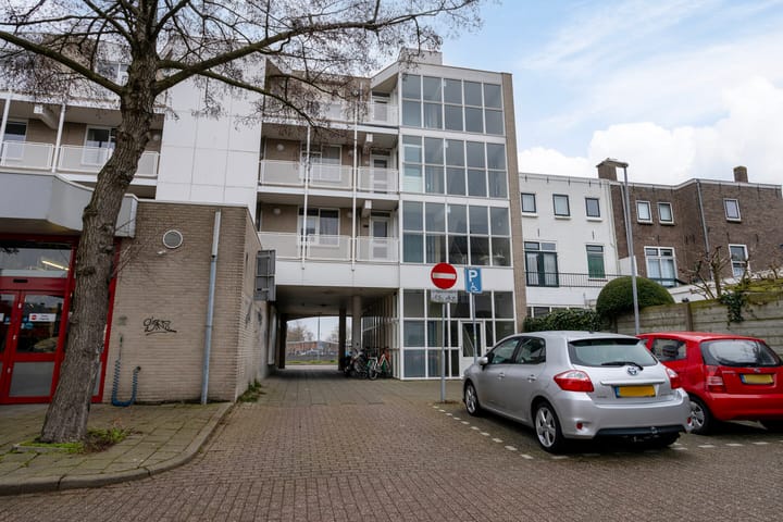 Photo 9 of Blauwedijk 53