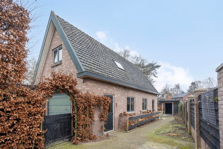 Photo 2 of Molenparkweg 25