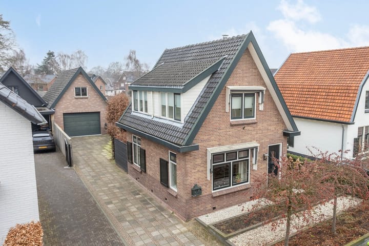 Photo 4 of Molenparkweg 25