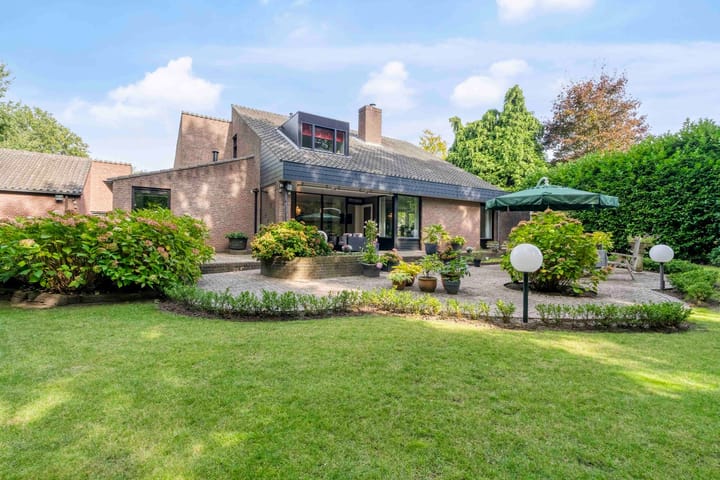 Photo 28 of Negen-novemberweg 1