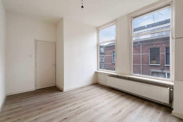 Photo 3 of President Steinstraat 1-B