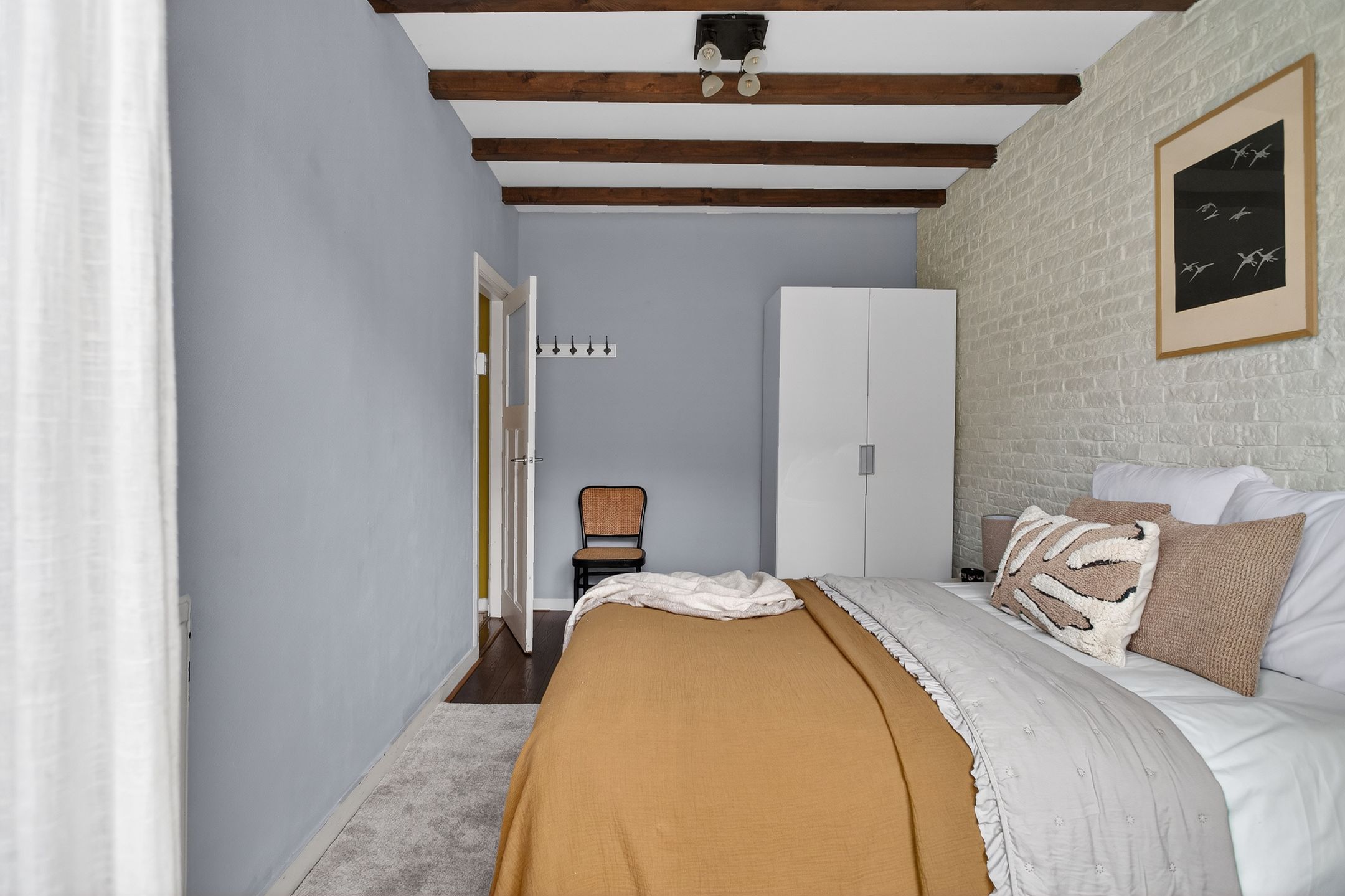 Photo 6 of Bonairestraat 67-1