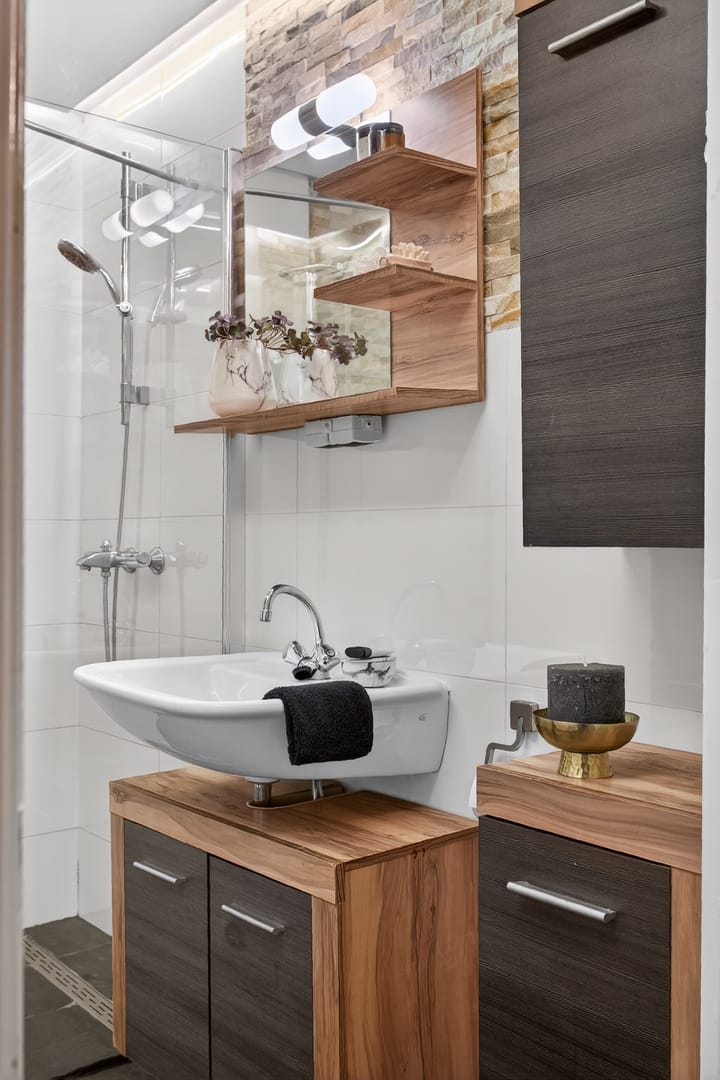 Photo 13 of Bonairestraat 67-1