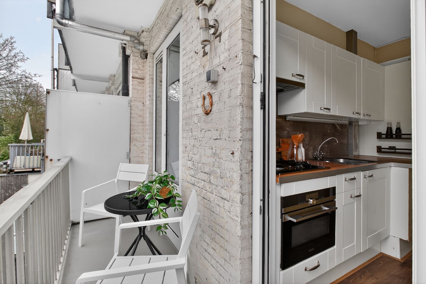 Photo 14 of Bonairestraat 67-1