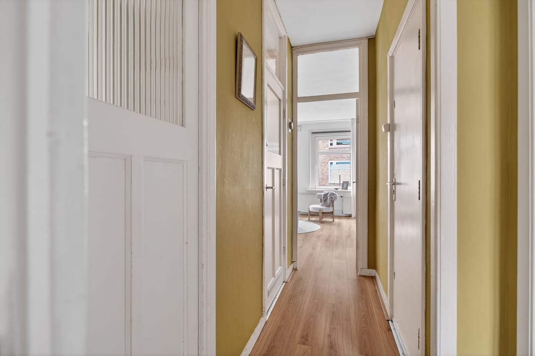 Photo 16 of Bonairestraat 67-1