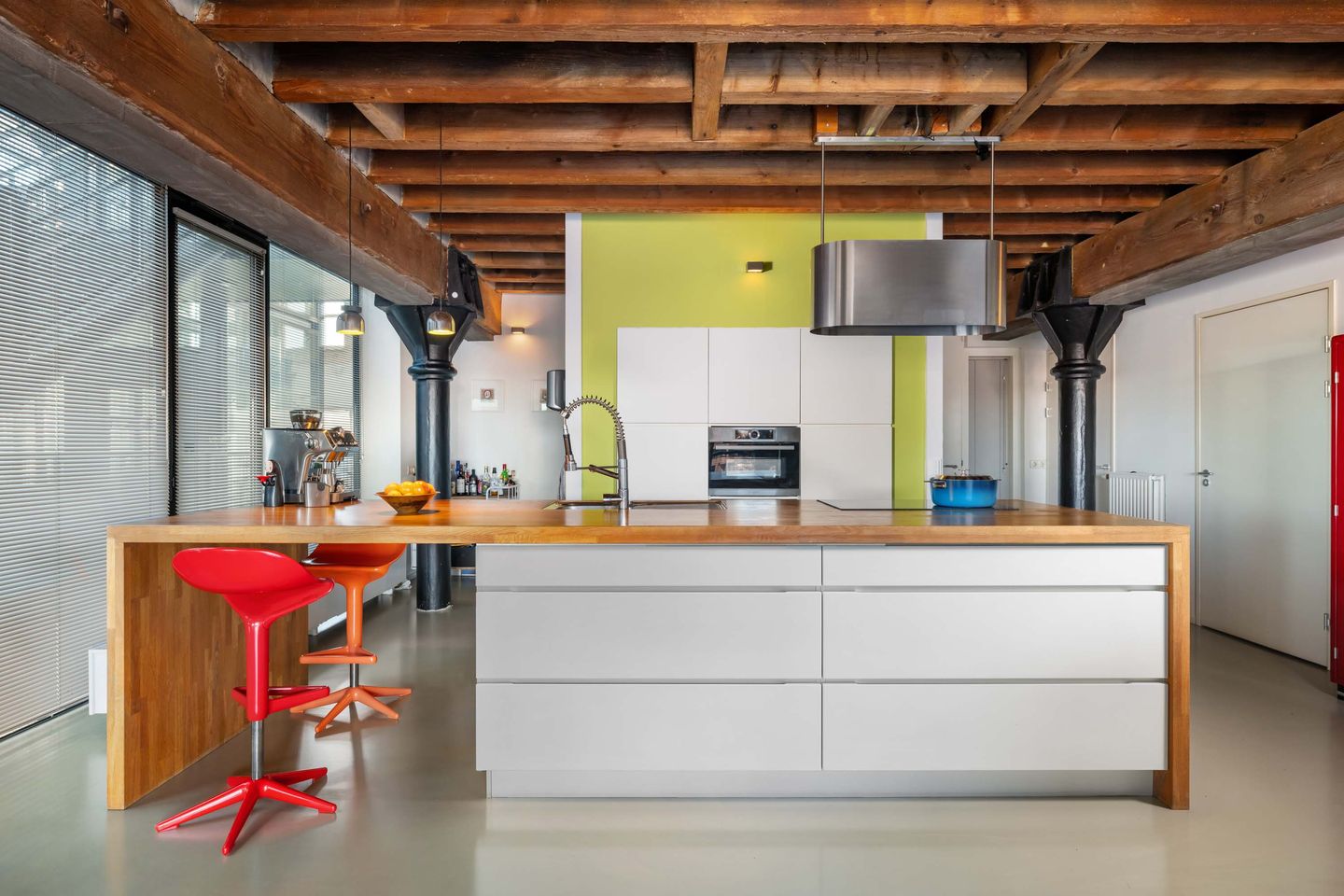 Photo 10 of Lloydstraat 44-F