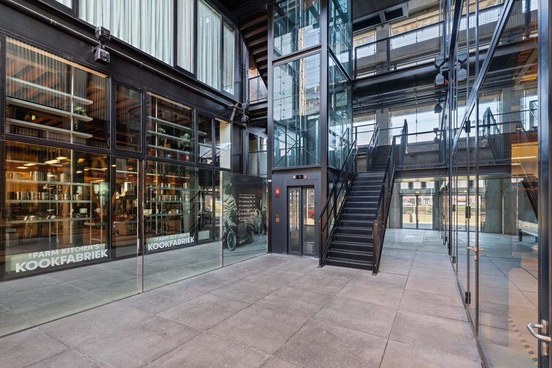 Photo 26 of Lloydstraat 44-F