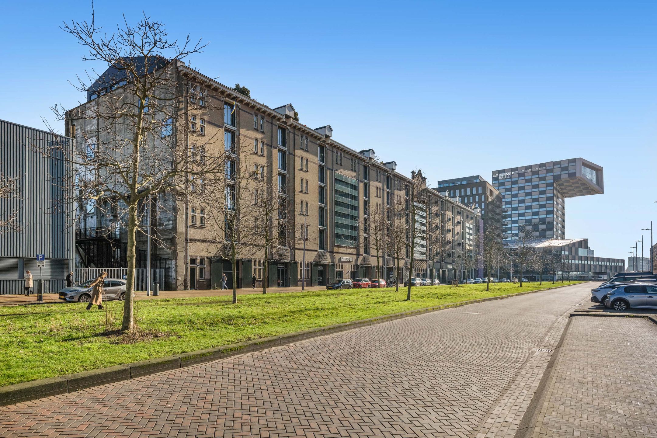 Photo 33 of Lloydstraat 44-F