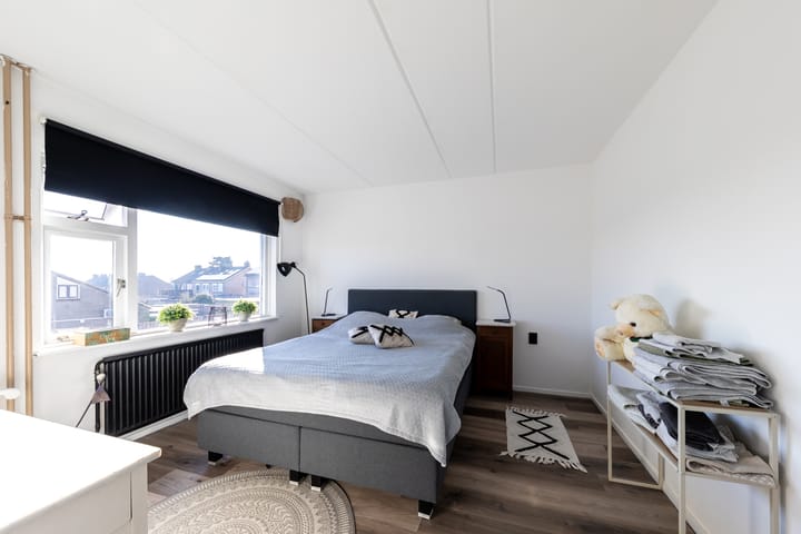 Photo 19 of Van Esserenstraat 5