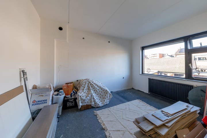 Photo 20 of Van Esserenstraat 5