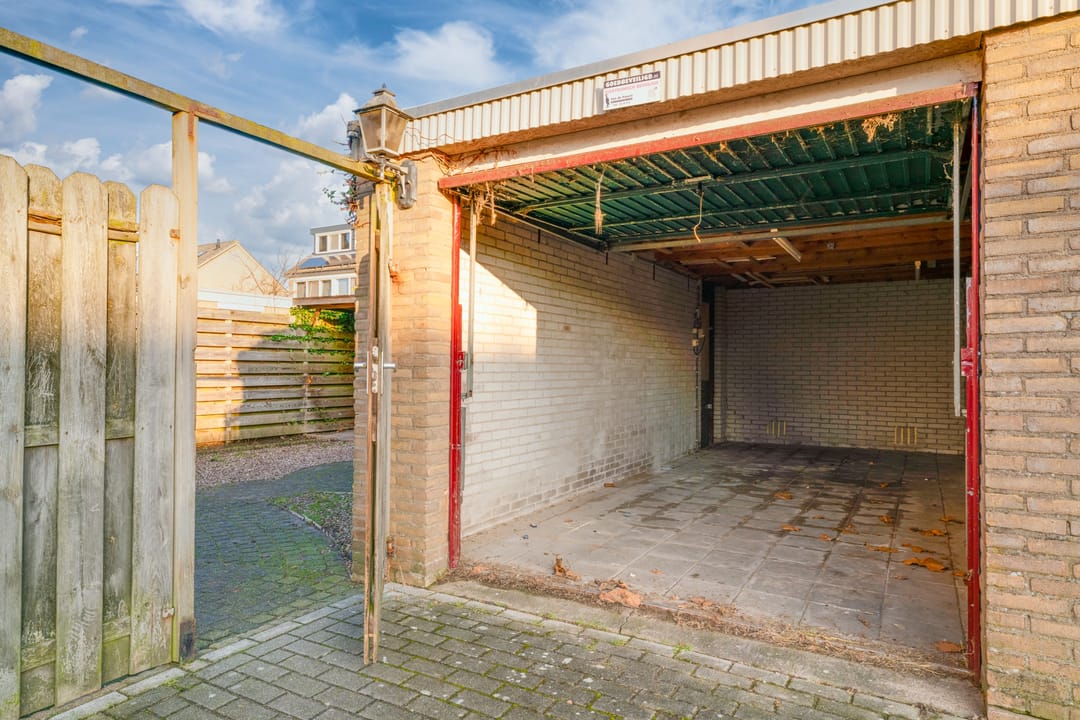 Foto 23 van JP Coenstraat 20