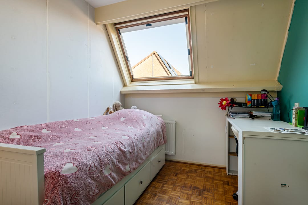 Foto 11 van Karos 10