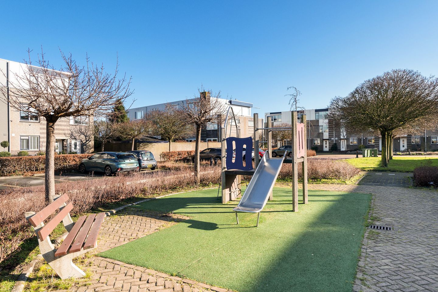 Foto 25 van Karos 10