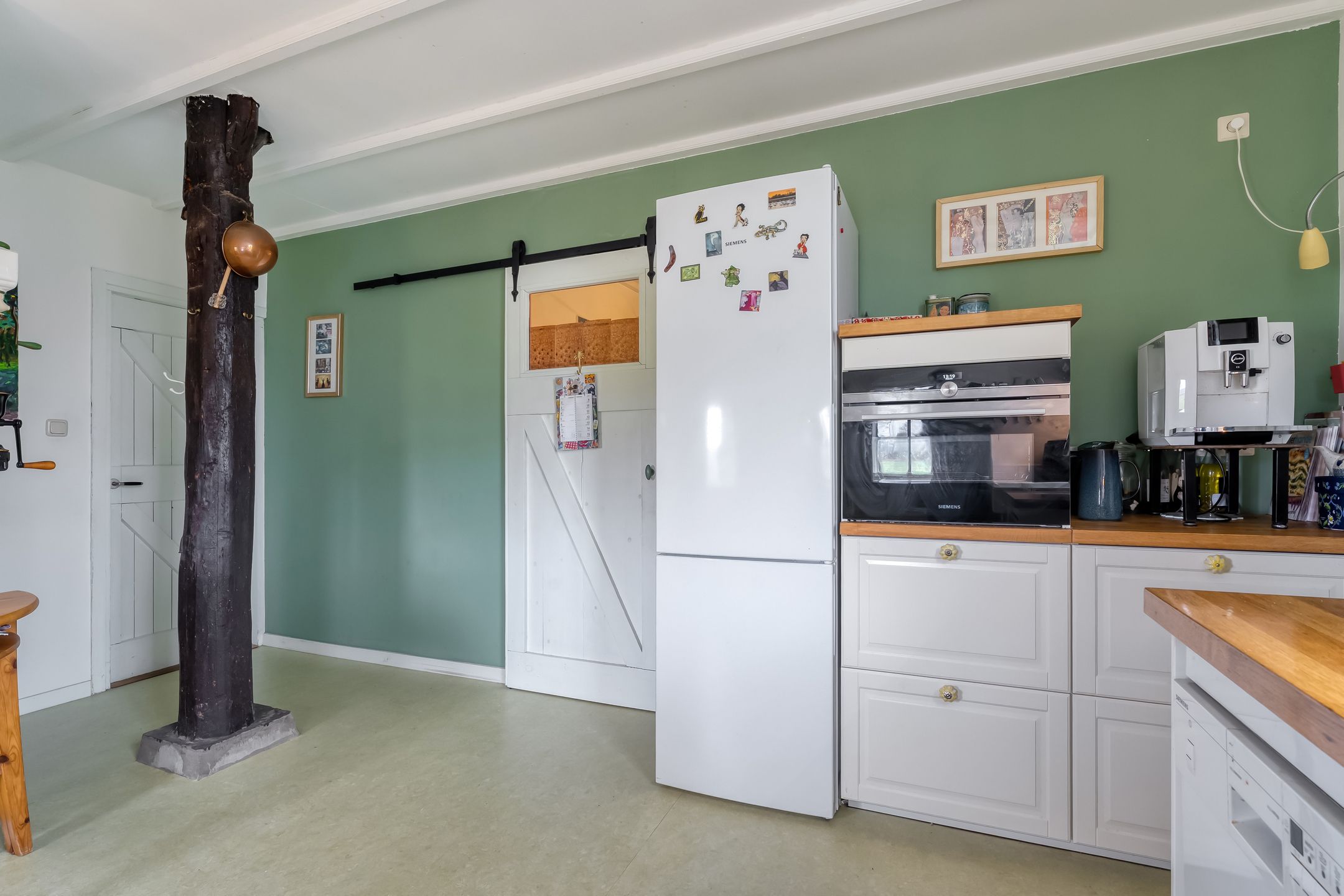 Photo 21 of Dwarsweg 4