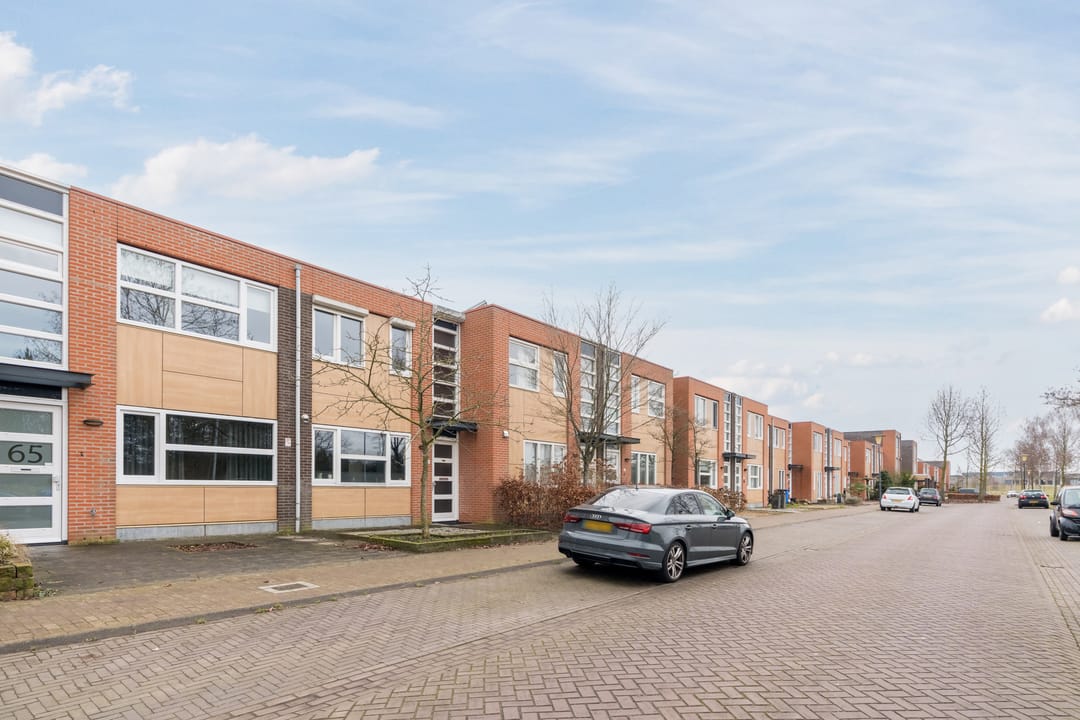 Foto 2 van Regenboogven 65