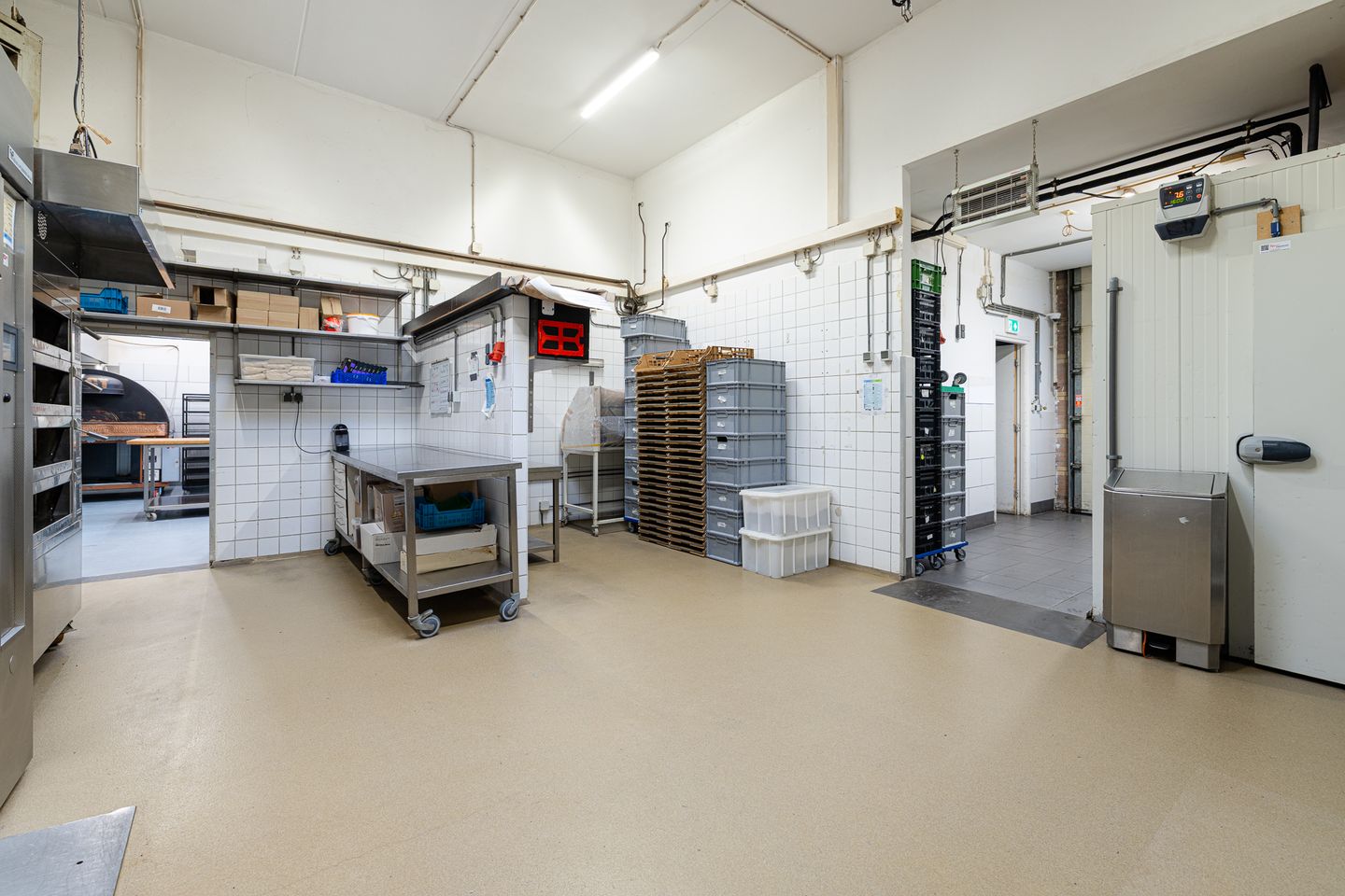 Bekijk foto 3 van Veemarkt 96-98