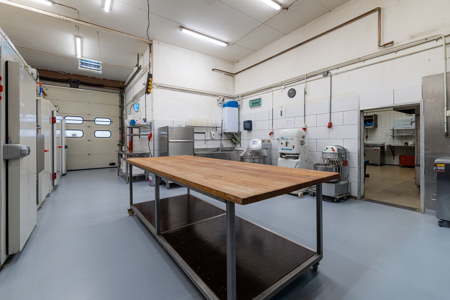 Bekijk foto 1 van Veemarkt 96-98