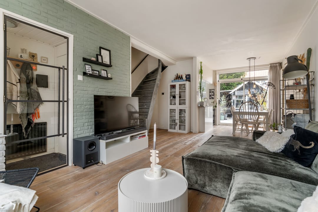 Photo 8 of Obrechtstraat 45