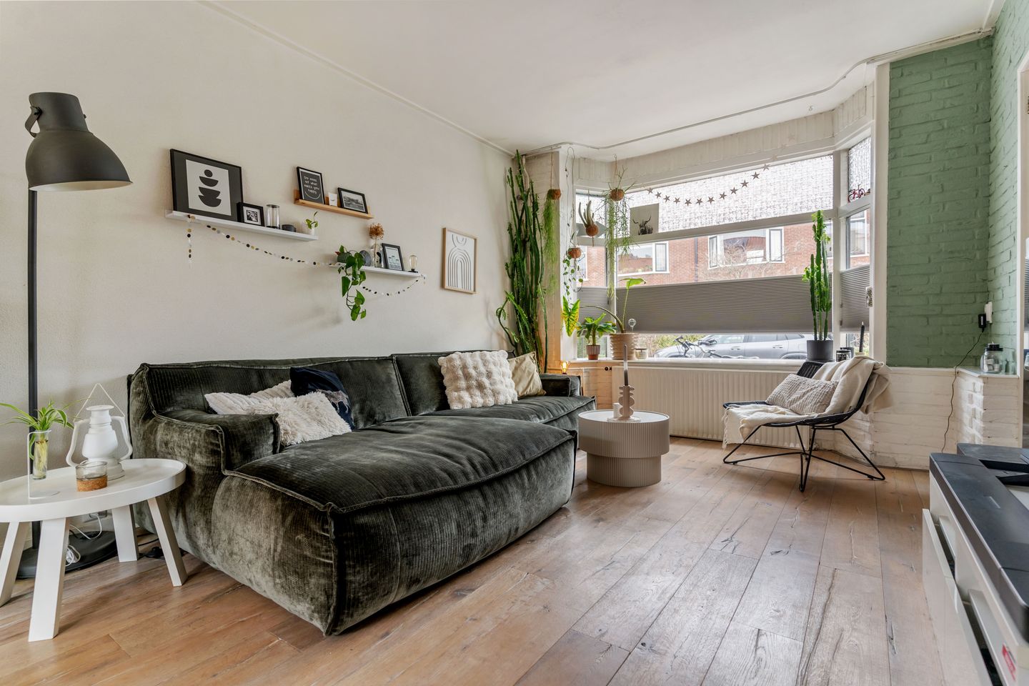 Photo 10 of Obrechtstraat 45