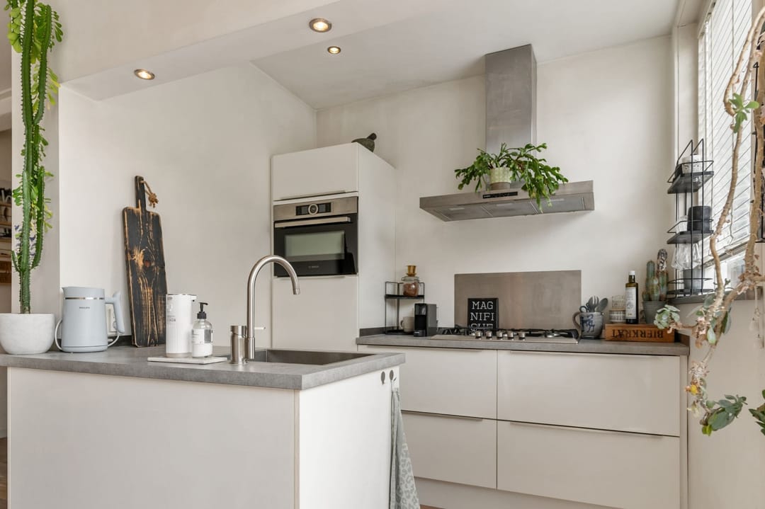 Photo 13 of Obrechtstraat 45