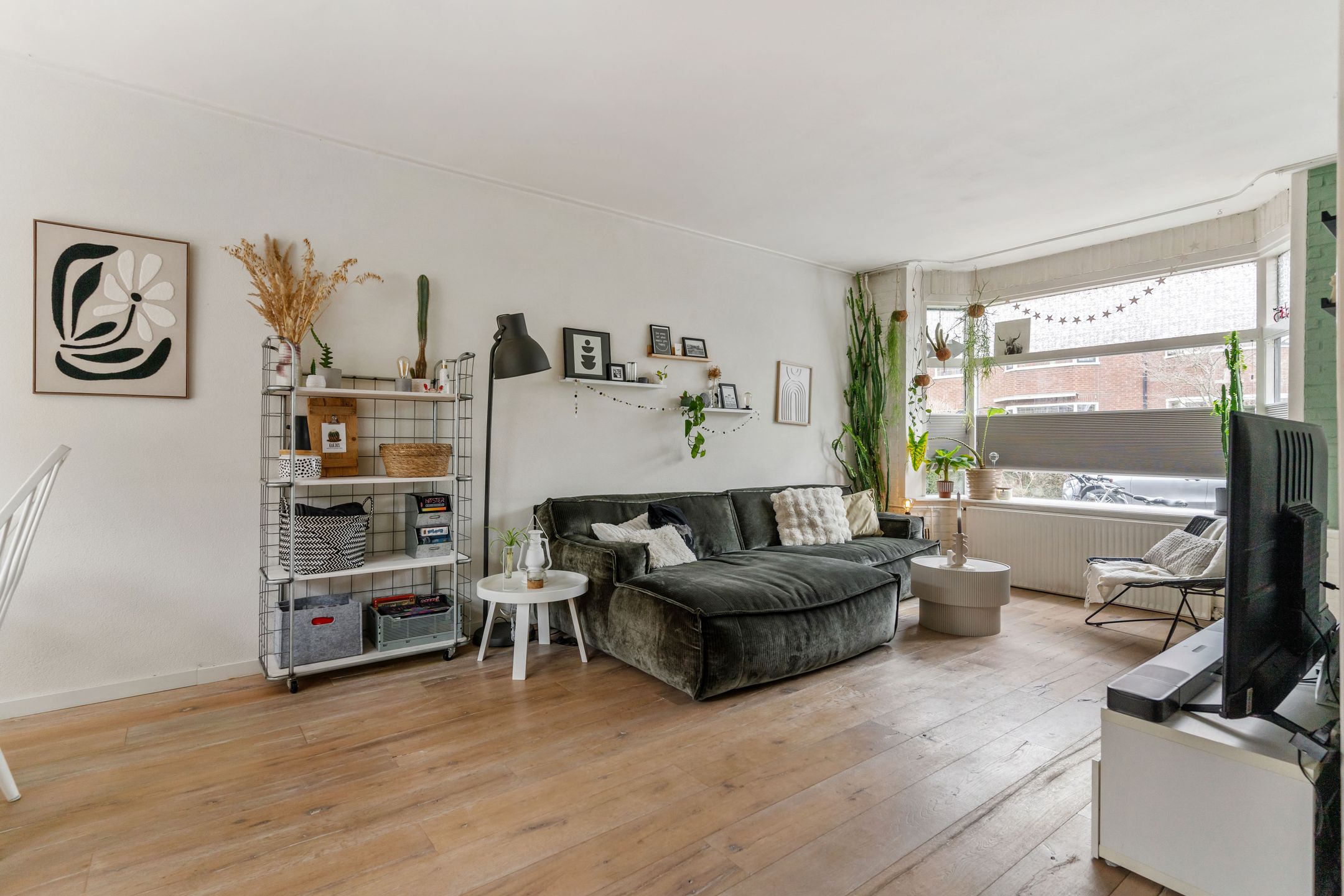 Photo 15 of Obrechtstraat 45