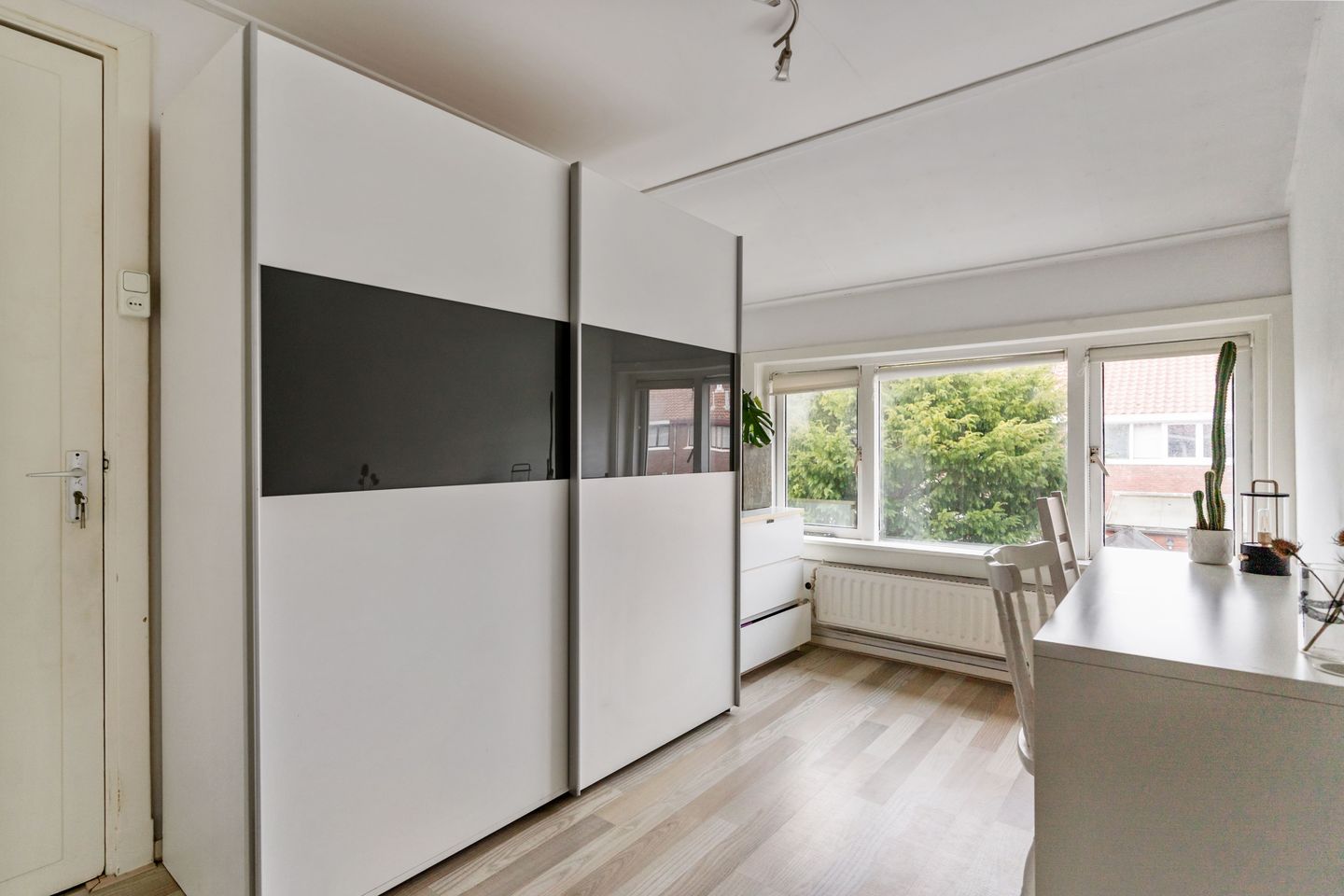 Photo 25 of Obrechtstraat 45